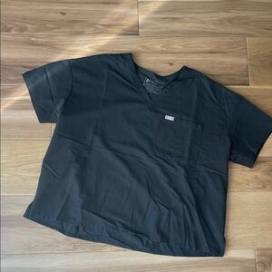 FIGS black Scrub Top